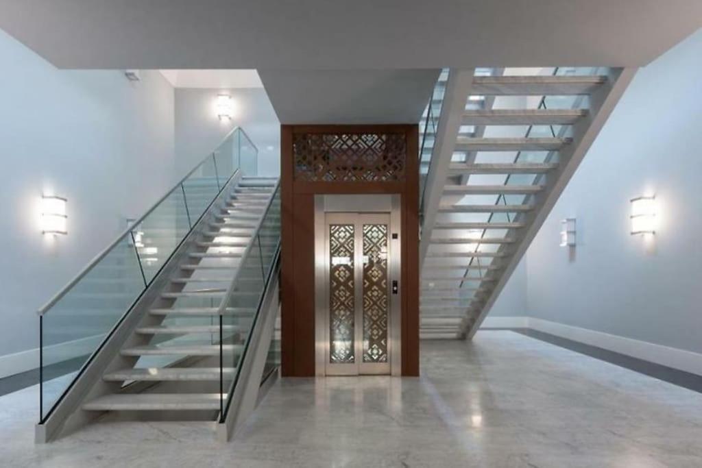 Apartment Downtown Florence, Moderno Con Giardino Zewnętrze zdjęcie